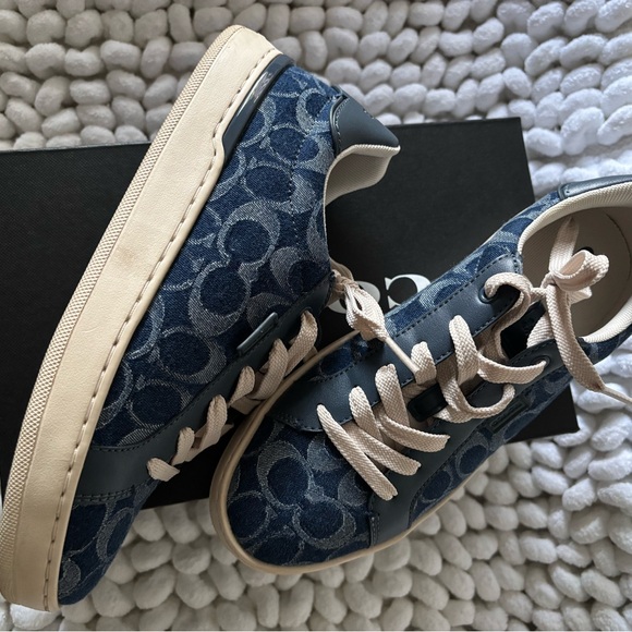 Coach Blue Sneakers with Distinctive Pattern and White Laces - Picture 3 of 7